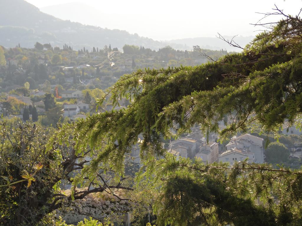 La Tourrette Bed and Breakfast Tourrettes-sur-Loup Eksteriør billede