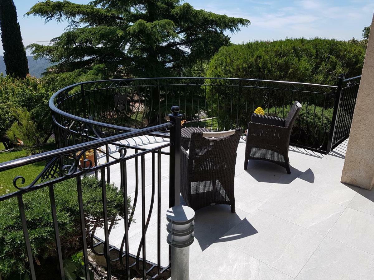 La Tourrette Bed and Breakfast Tourrettes-sur-Loup Eksteriør billede