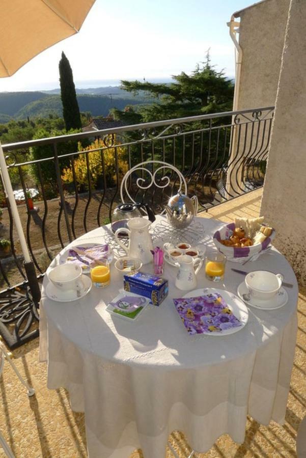 La Tourrette Bed and Breakfast Tourrettes-sur-Loup Eksteriør billede